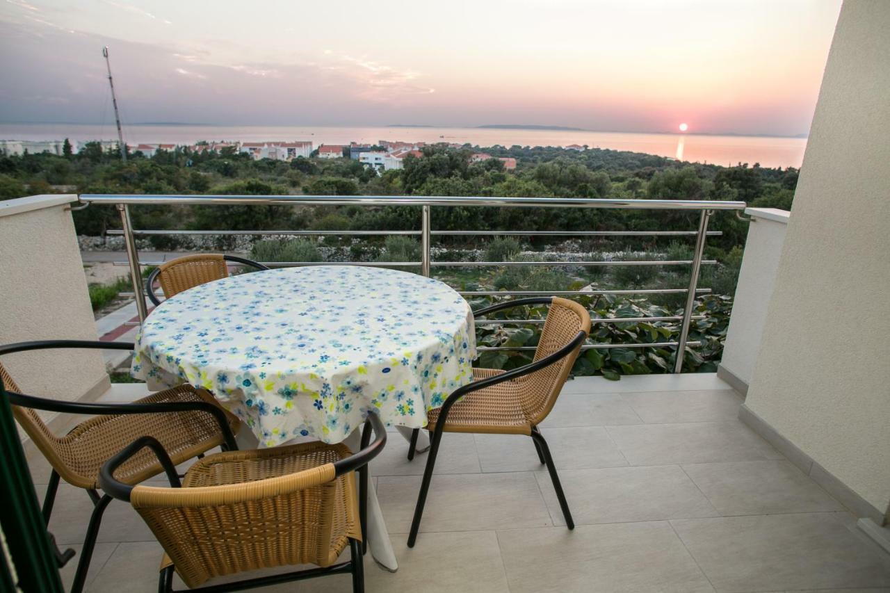 Agata Apartments Новаля Екстериор снимка