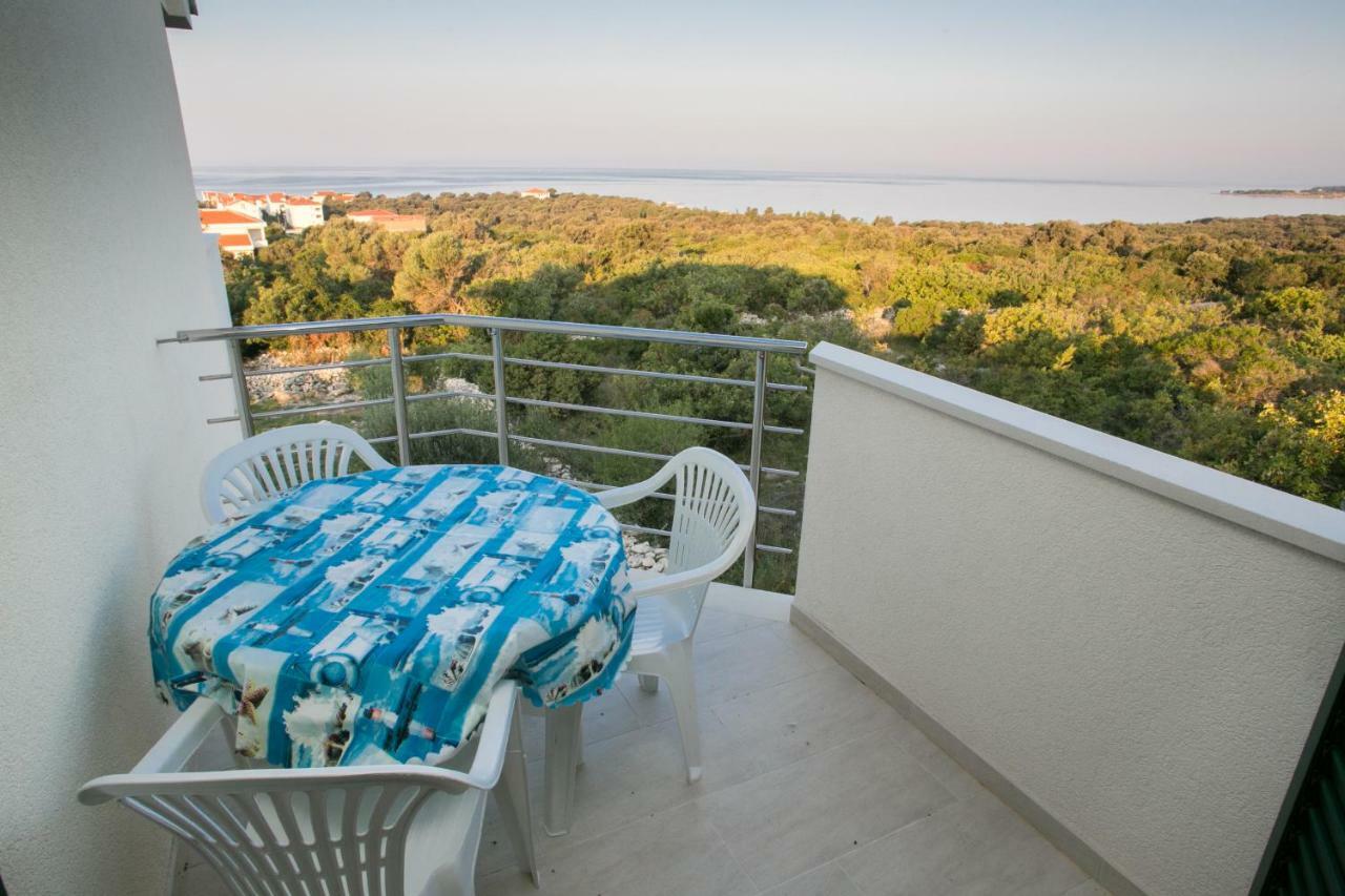 Agata Apartments Новаля Екстериор снимка